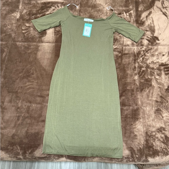 NWT woman’s size small Mahina green Dress - Picture 9 of 10